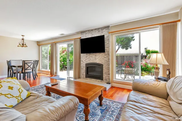 $1,399,000 | 99 San Benito Way, Novato, CA 94945