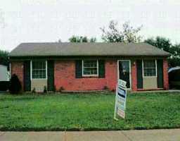 121 Red Bird Road Louisville, KY 40229 - Photo 1 of 1 Primary Photo
