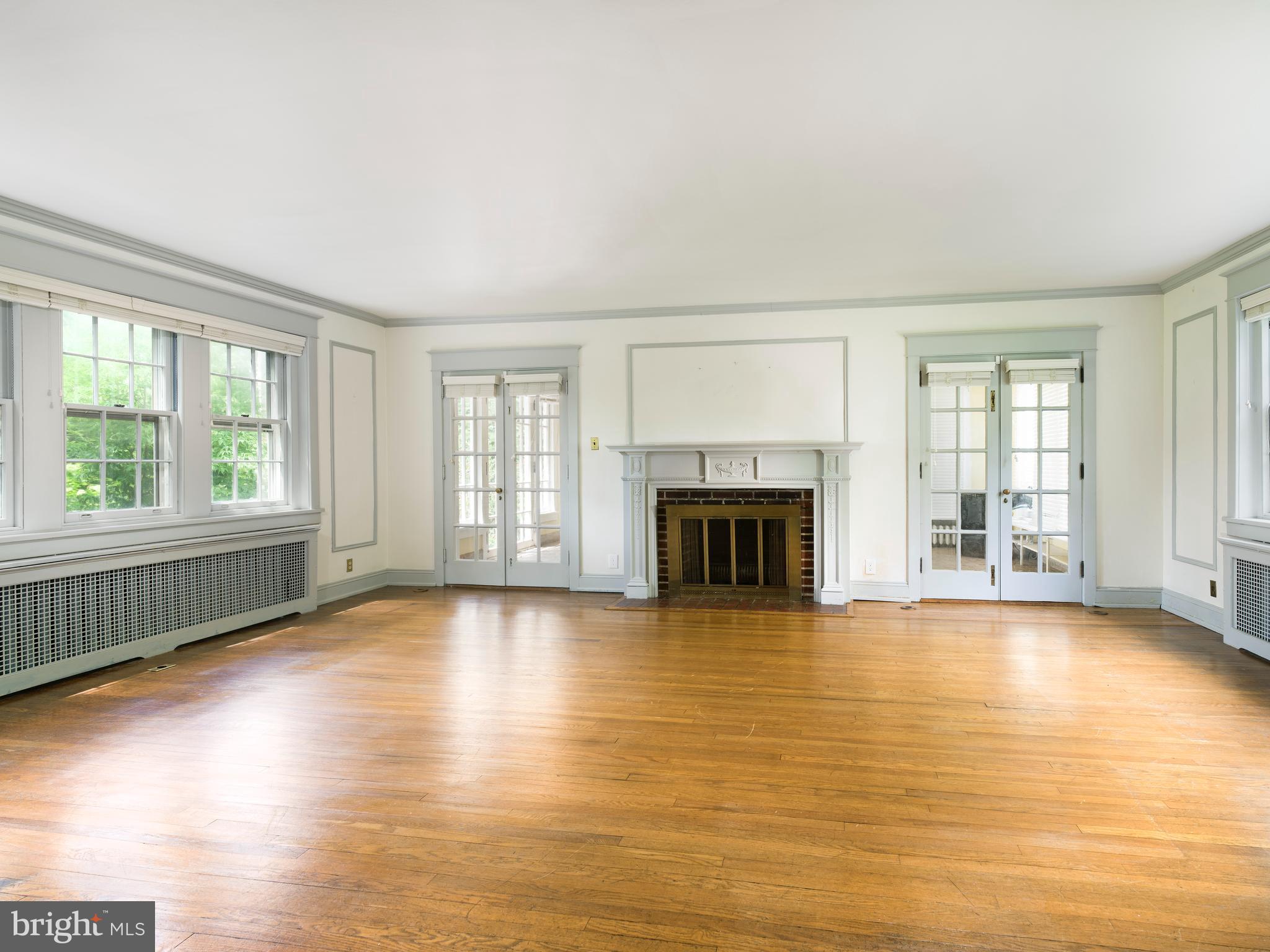 625 New Gulph Road Bryn Mawr, PA 19010 - Photo 12 of 30 Living Room