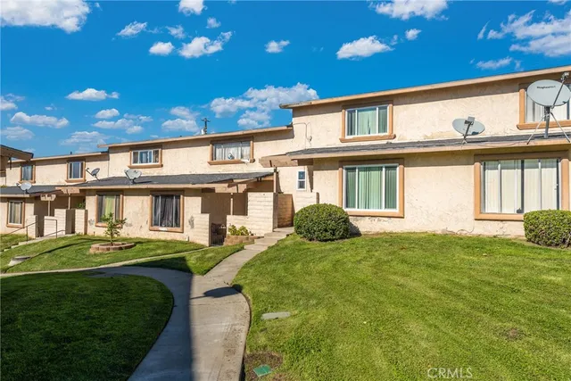 $299,000 | 3700 Mountain Avenue North, Unit 5C, San Bernardino, CA 92404