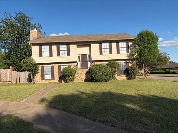 $2,950 | 7302 Elderberry Circle, Dallas, TX 75249