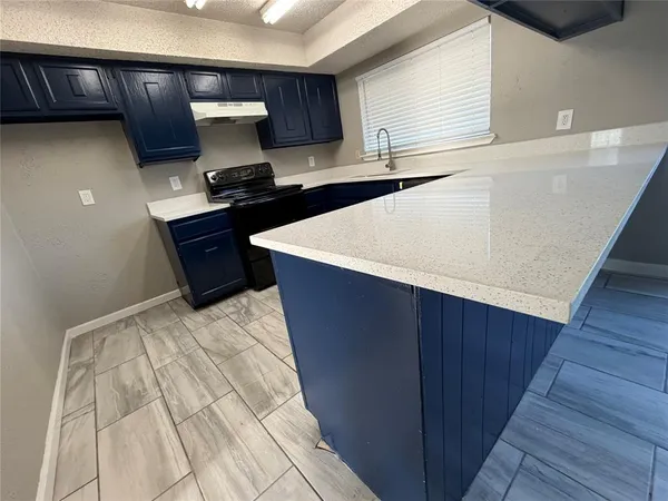 $2,850 | 7302 Elderberry Circle, Dallas, TX 75249