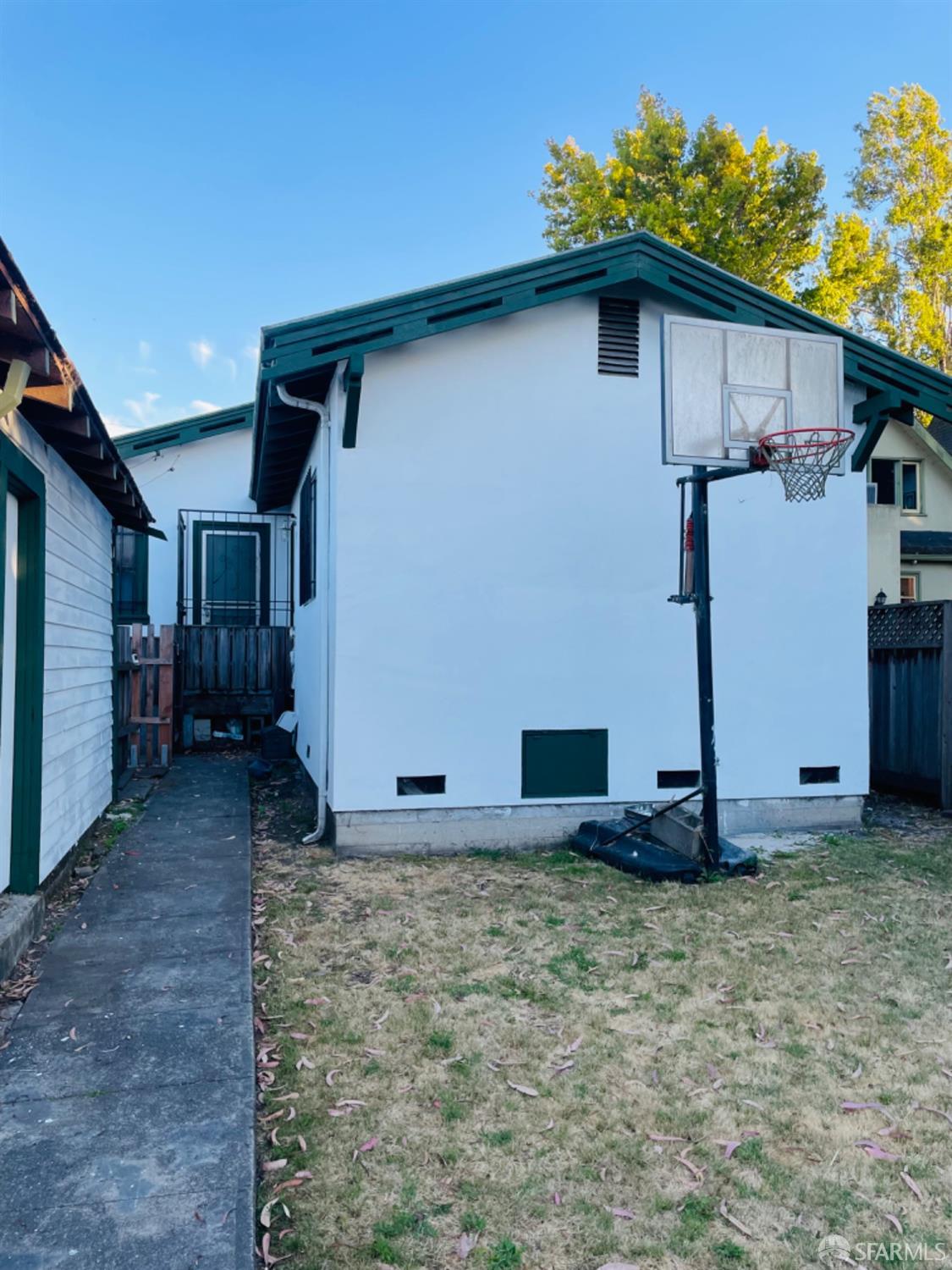 1117 Channing Way Berkeley, CA 94702 - Photo 43 of 45