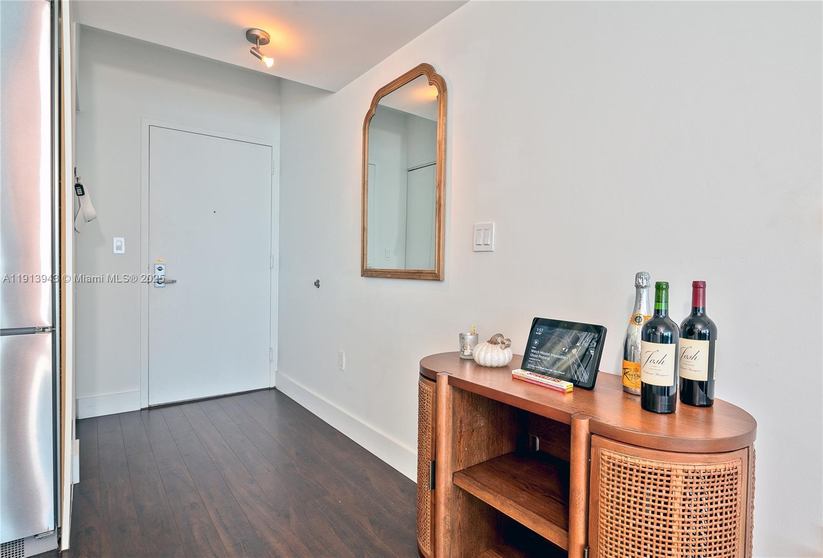 92 Southwest 3rd Street, Unit 5004 Miami, FL 33130 - Photo 3 of 19