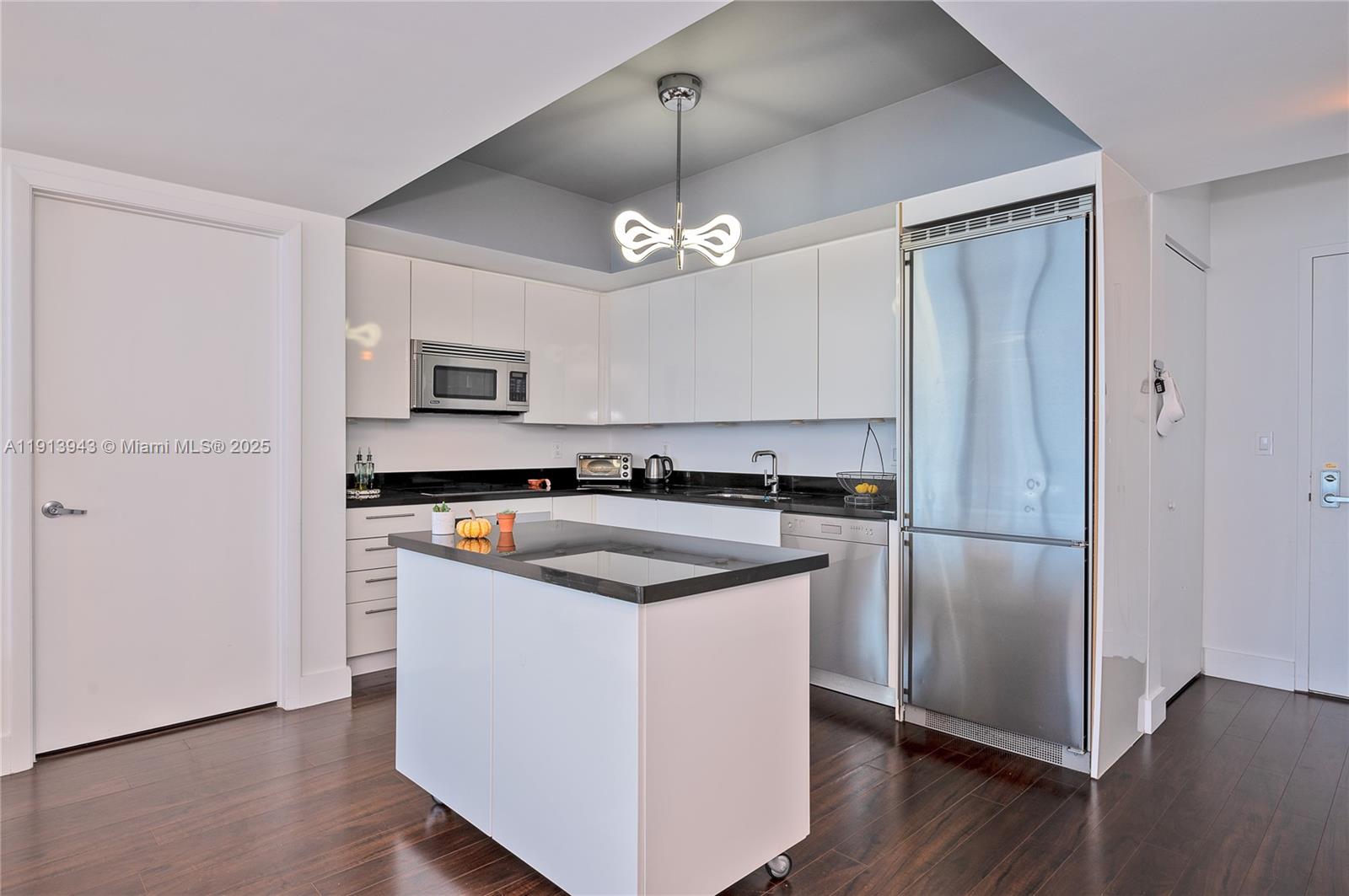 92 Southwest 3rd Street, Unit 5004 Miami, FL 33130 - Photo 7 of 19