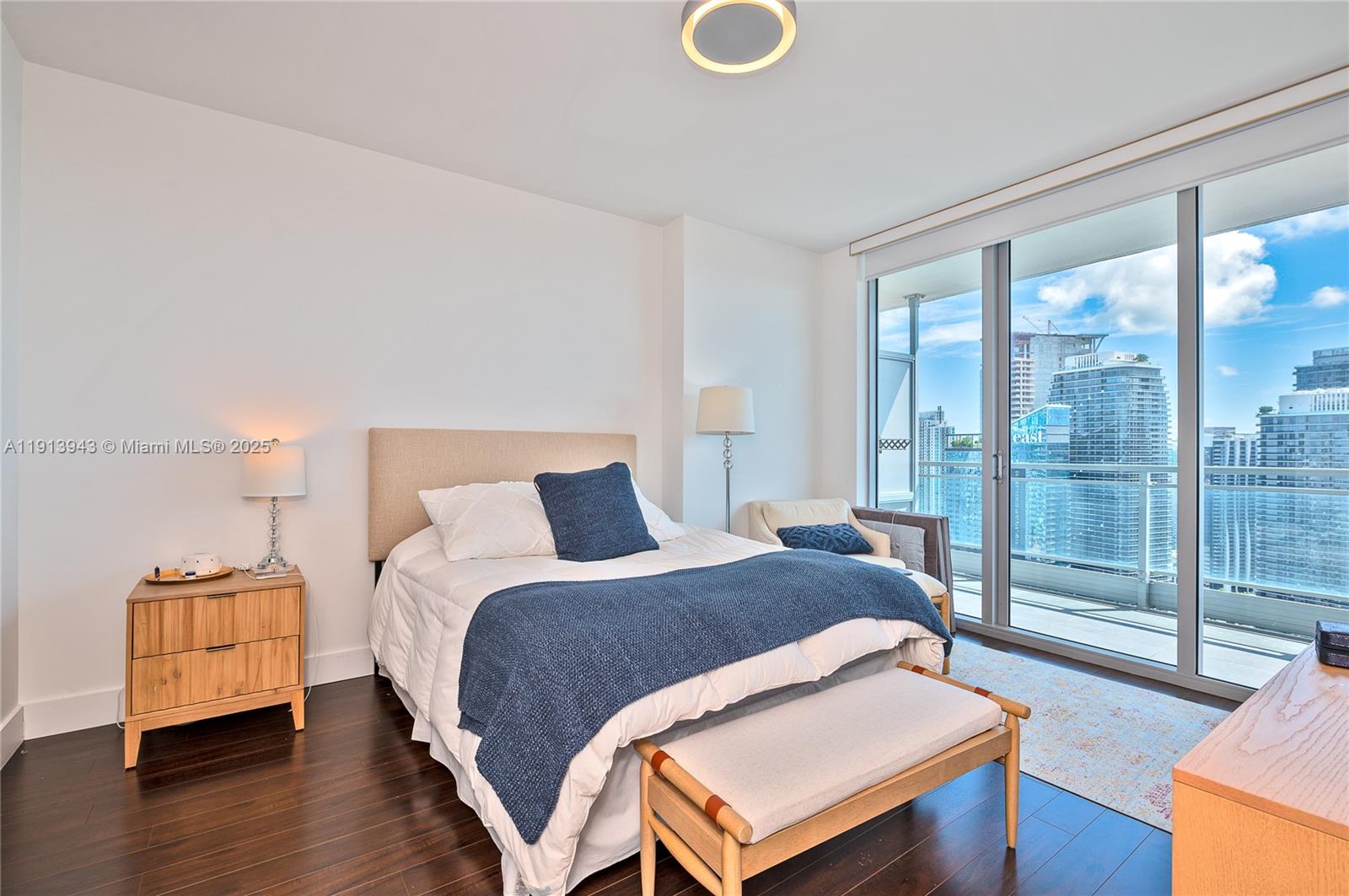 92 Southwest 3rd Street, Unit 5004 Miami, FL 33130 - Photo 8 of 19