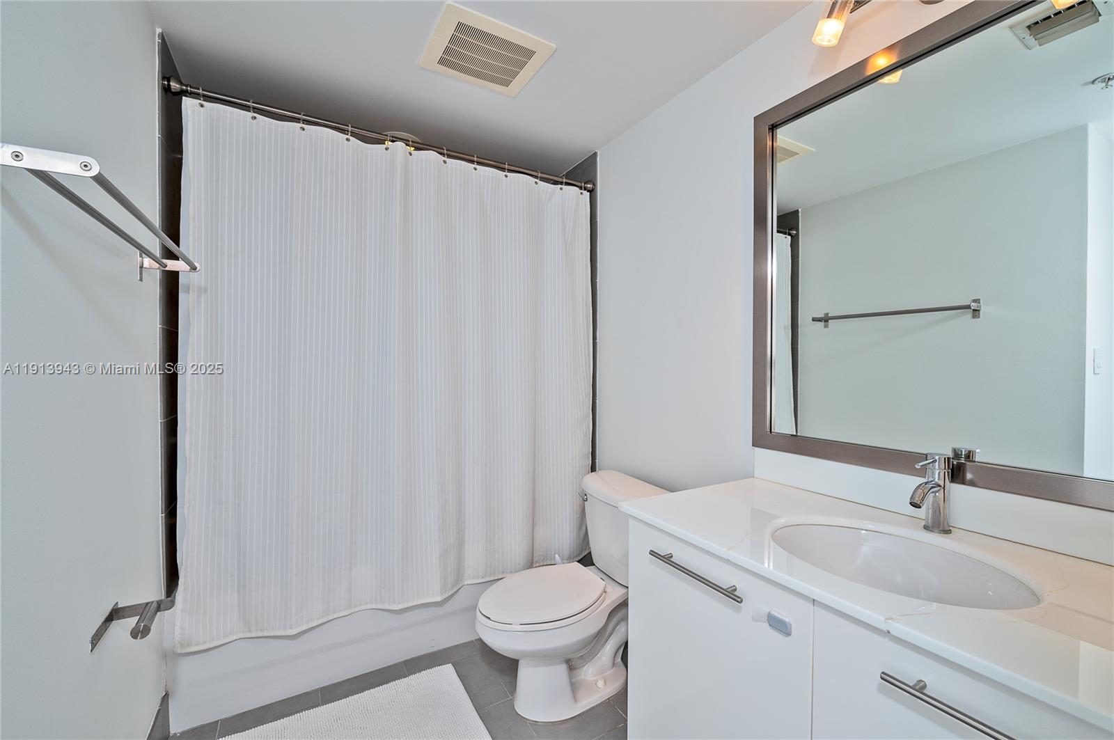 92 Southwest 3rd Street, Unit 5004 Miami, FL 33130 - Photo 9 of 19