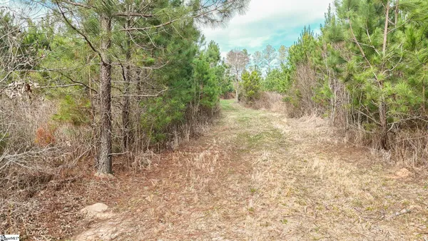 $185,000 | 588 Lake Road, Clinton, SC 29325