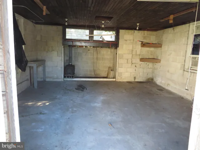 a view of a indoor garage