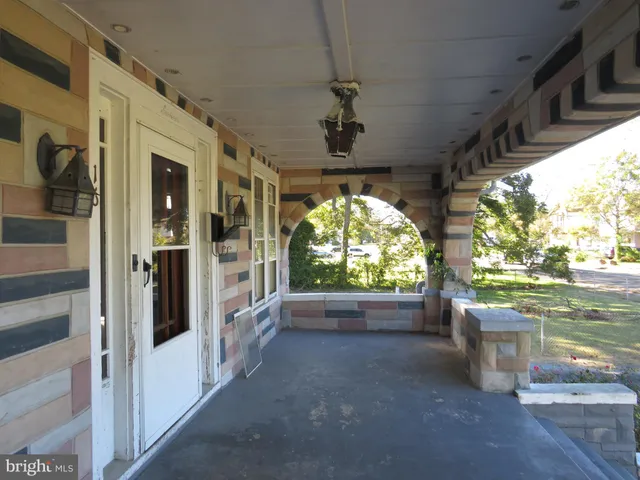 a view of lobby area