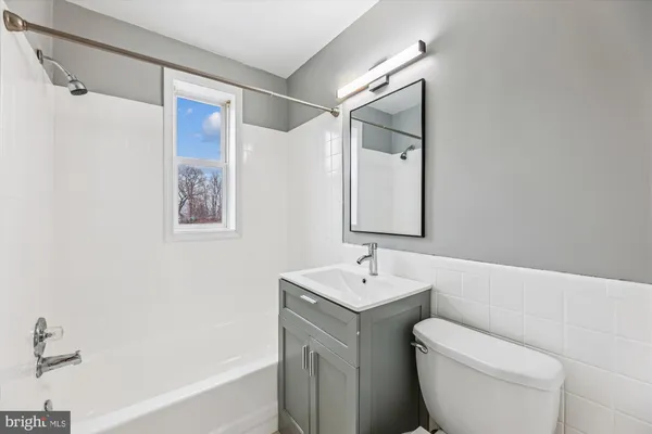 $360,000 | 4007 1st Street Southwest, Washington, DC 20032