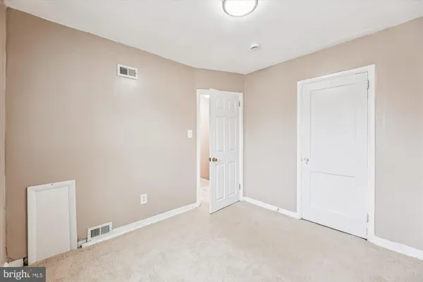 $360,000 | 4007 1st Street Southwest, Washington, DC 20032