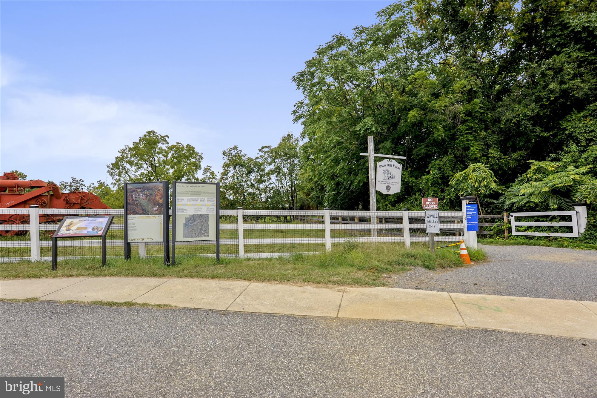 4007 1st Street Southwest Washington, DC 20032 - Photo 44 of 48 a view of a yard with wooden fence