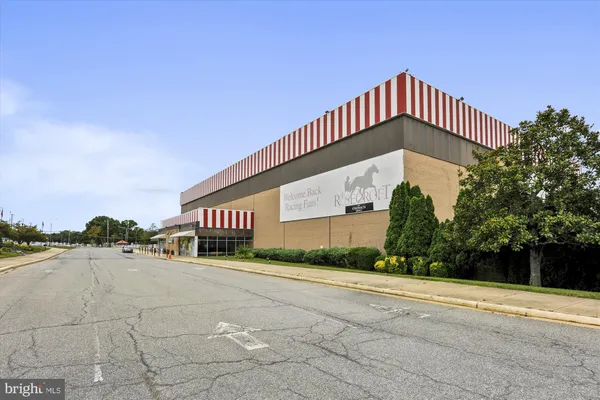 $360,000 | 4007 1st Street Southwest, Washington, DC 20032