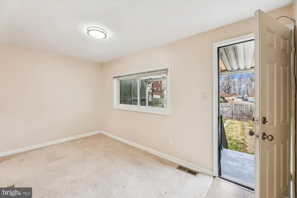 $360,000 | 4007 1st Street Southwest, Washington, DC 20032