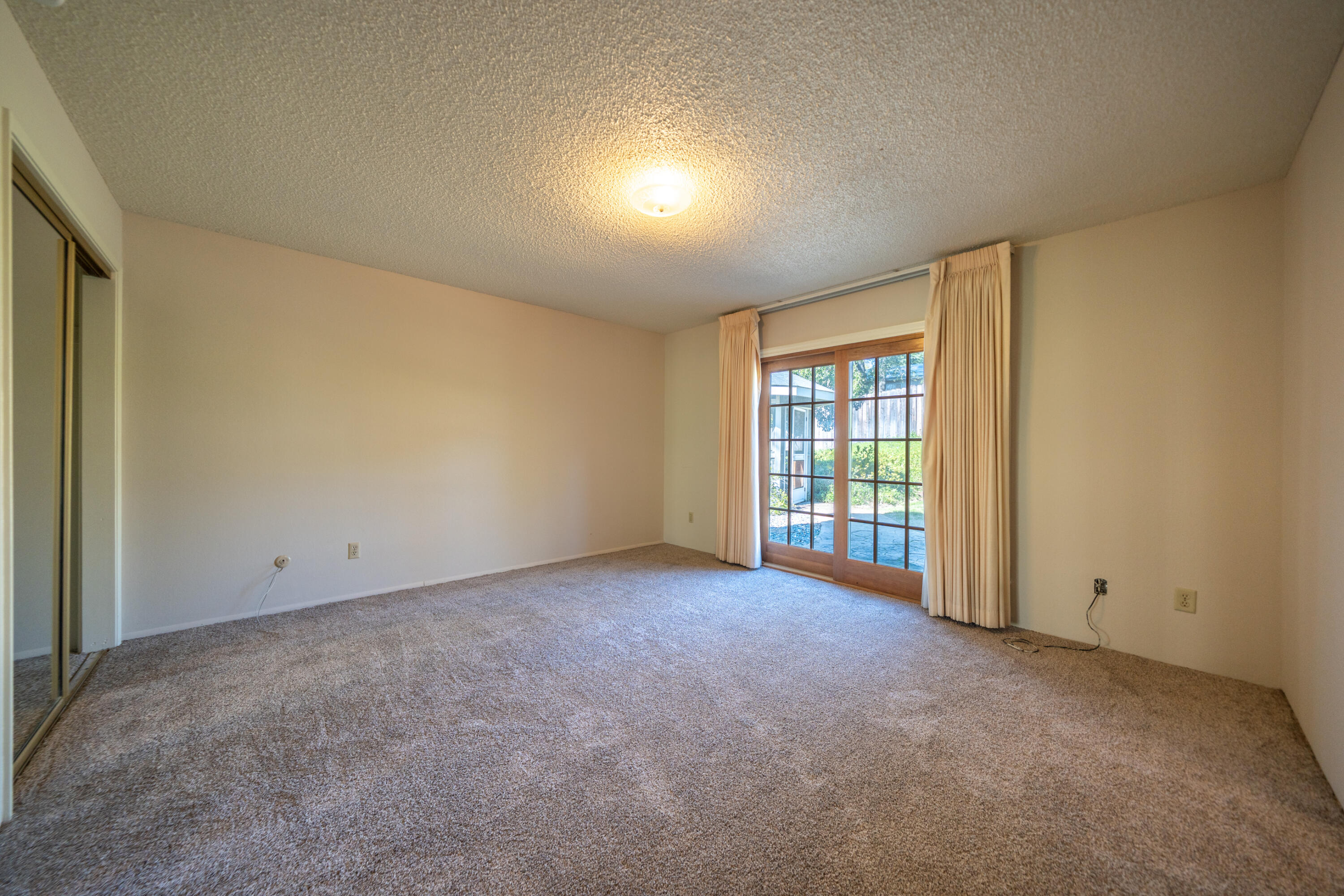 688 Julie Way Redding, CA 96002 - Photo 25 of 79 .