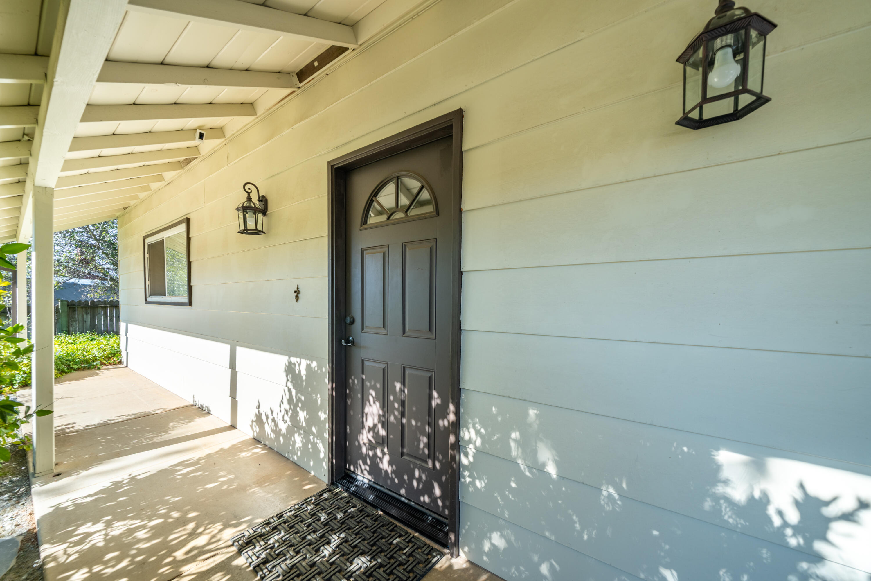 688 Julie Way Redding, CA 96002 - Photo 3 of 79 .