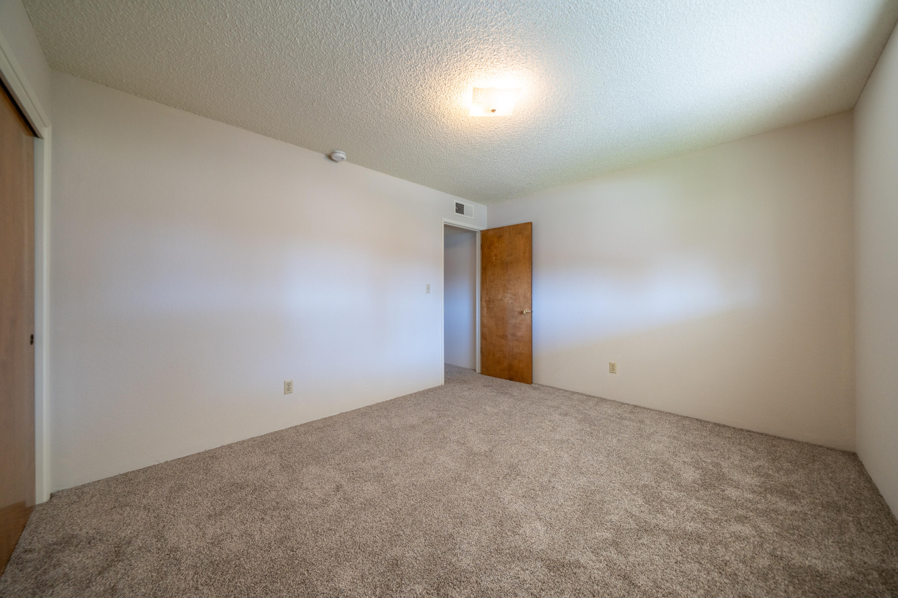 688 Julie Way Redding, CA 96002 - Photo 37 of 79 .