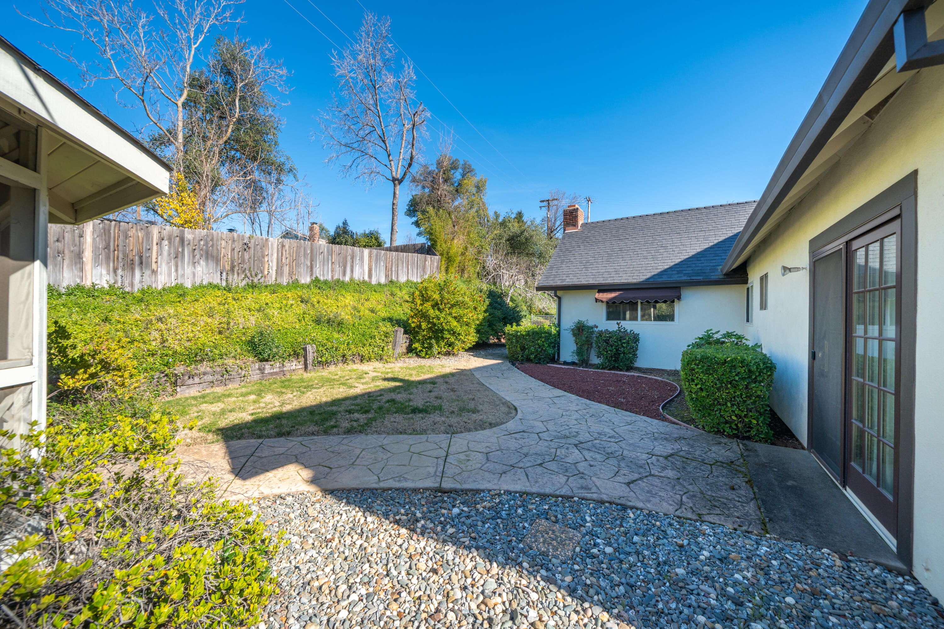 688 Julie Way Redding, CA 96002 - Photo 51 of 79 .