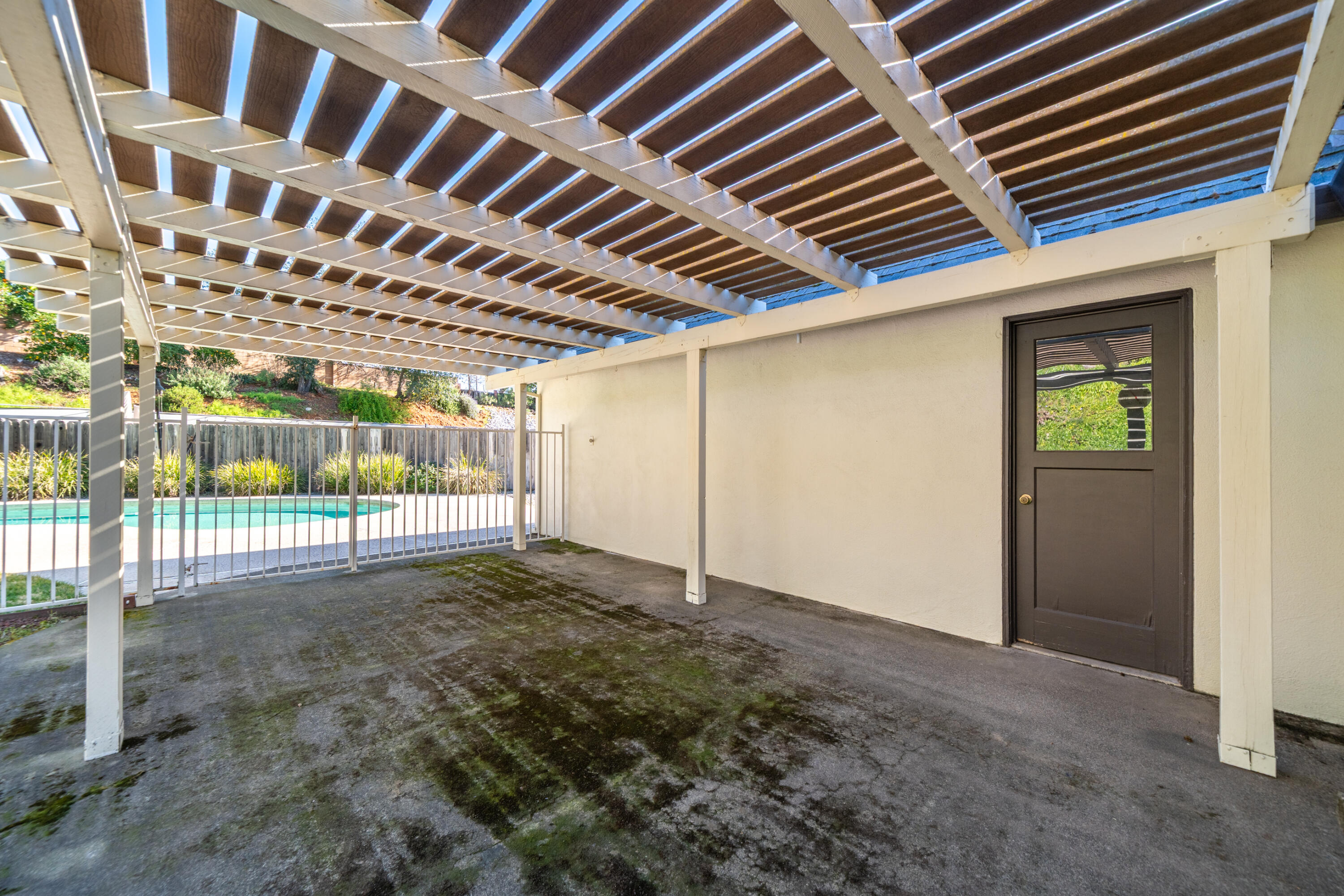 688 Julie Way Redding, CA 96002 - Photo 56 of 79 .