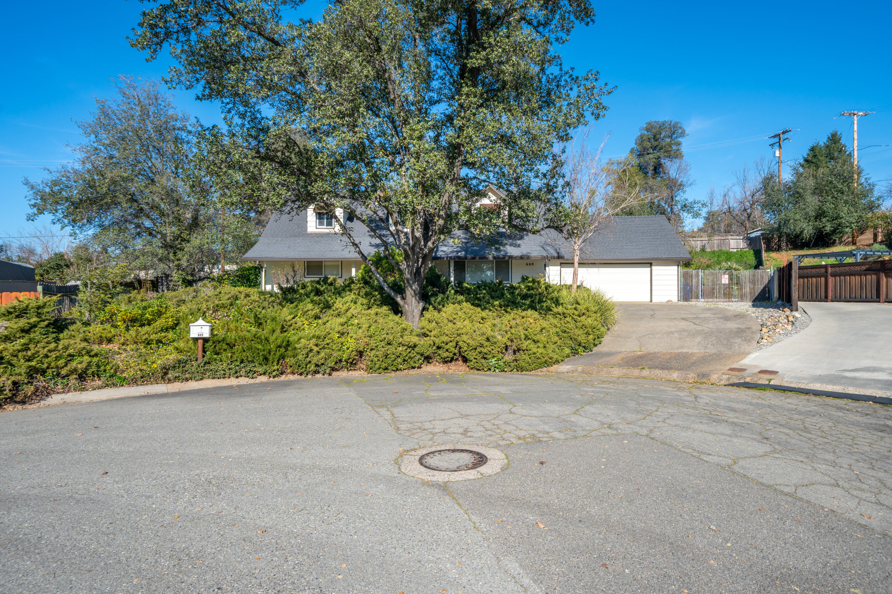 688 Julie Way Redding, CA 96002 - Photo 75 of 79 .