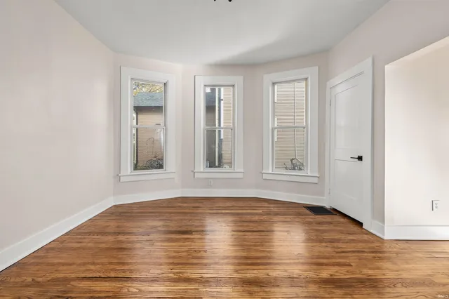 $189,900 | 316 West Creighton Avenue, Fort Wayne, IN 46807