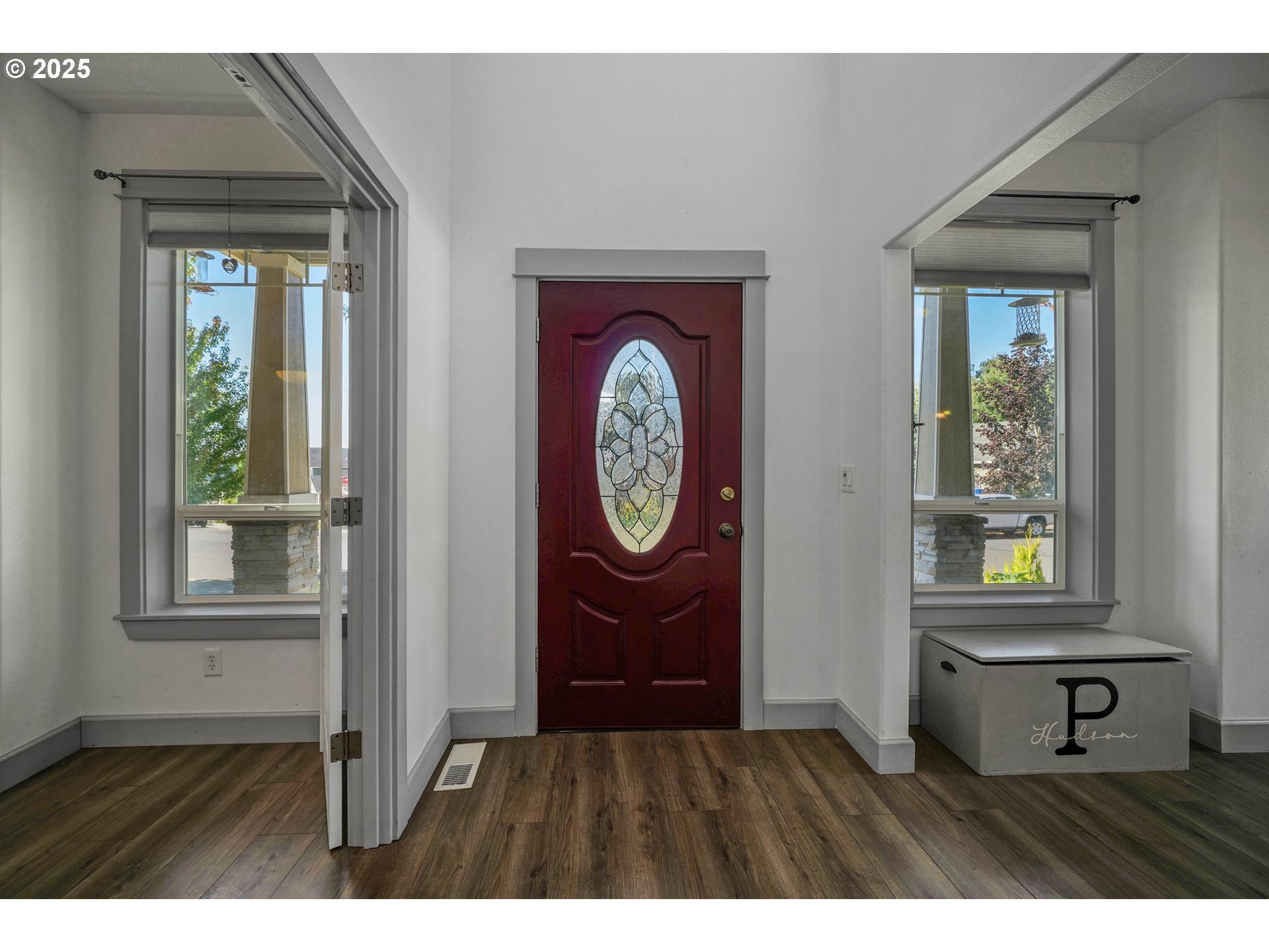 466 Northwest Denton Avenue Dallas, OR 97338 - Photo 4 of 43 a picture of window with wooden floor