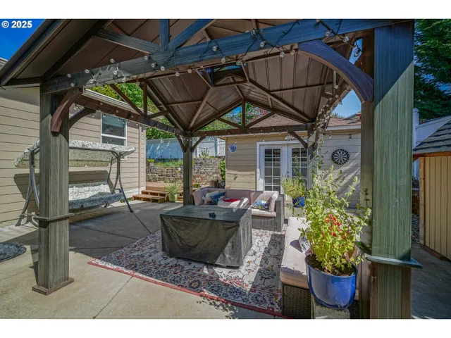 a view of living room