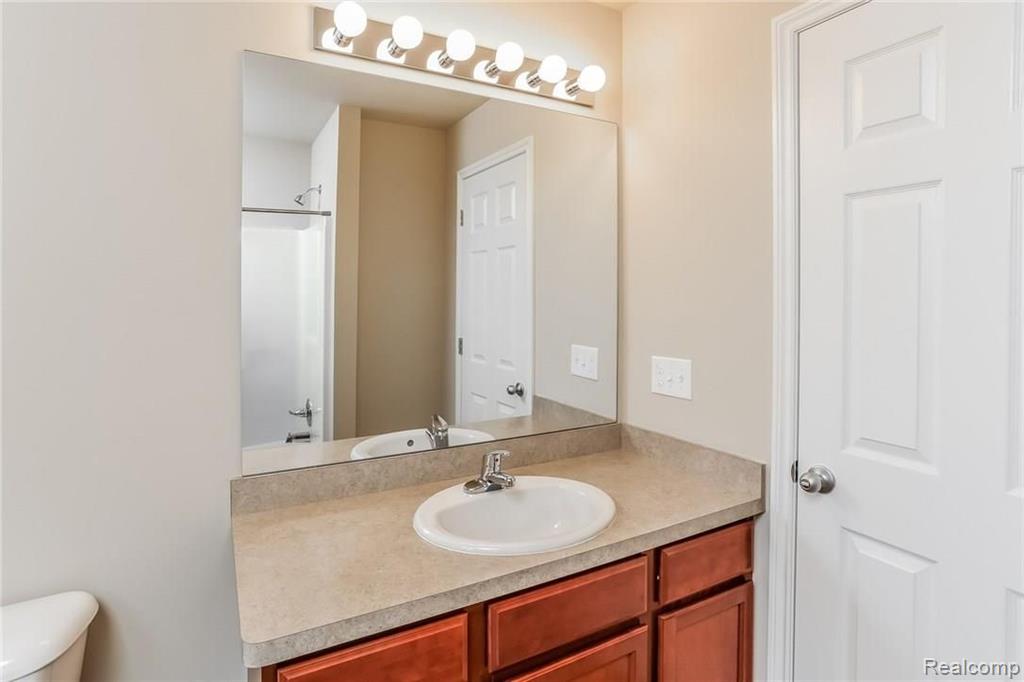 3058 Fantail Court Rochester Hills, MI 48309 - Photo 41 of 43