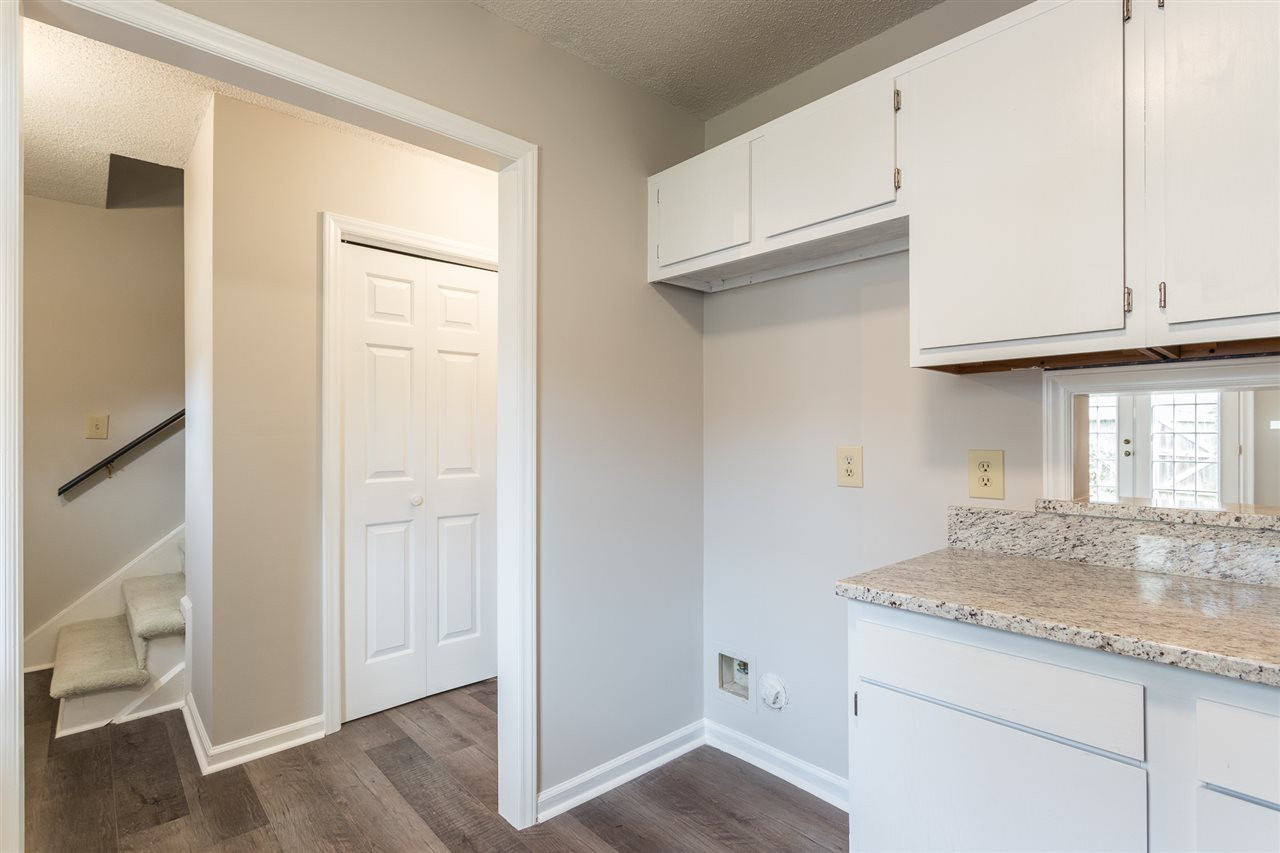 5630 Bridgetowne Way Raleigh, NC 27609 - Photo 9 of 26 Photo 9
