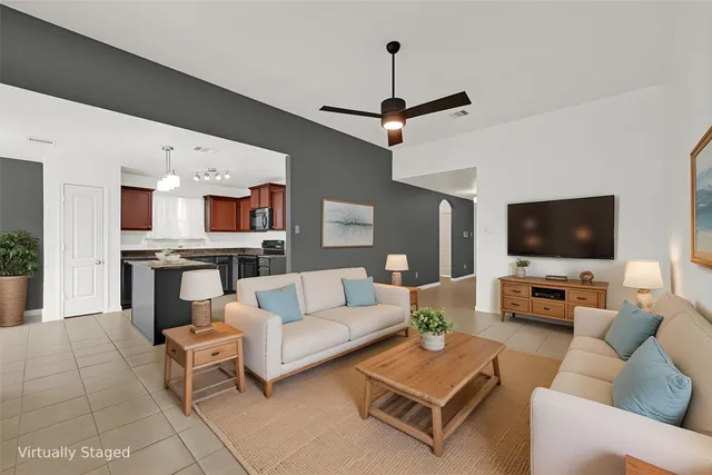 $245,000 | 315 Hawks View Drive, La Marque, TX 77568