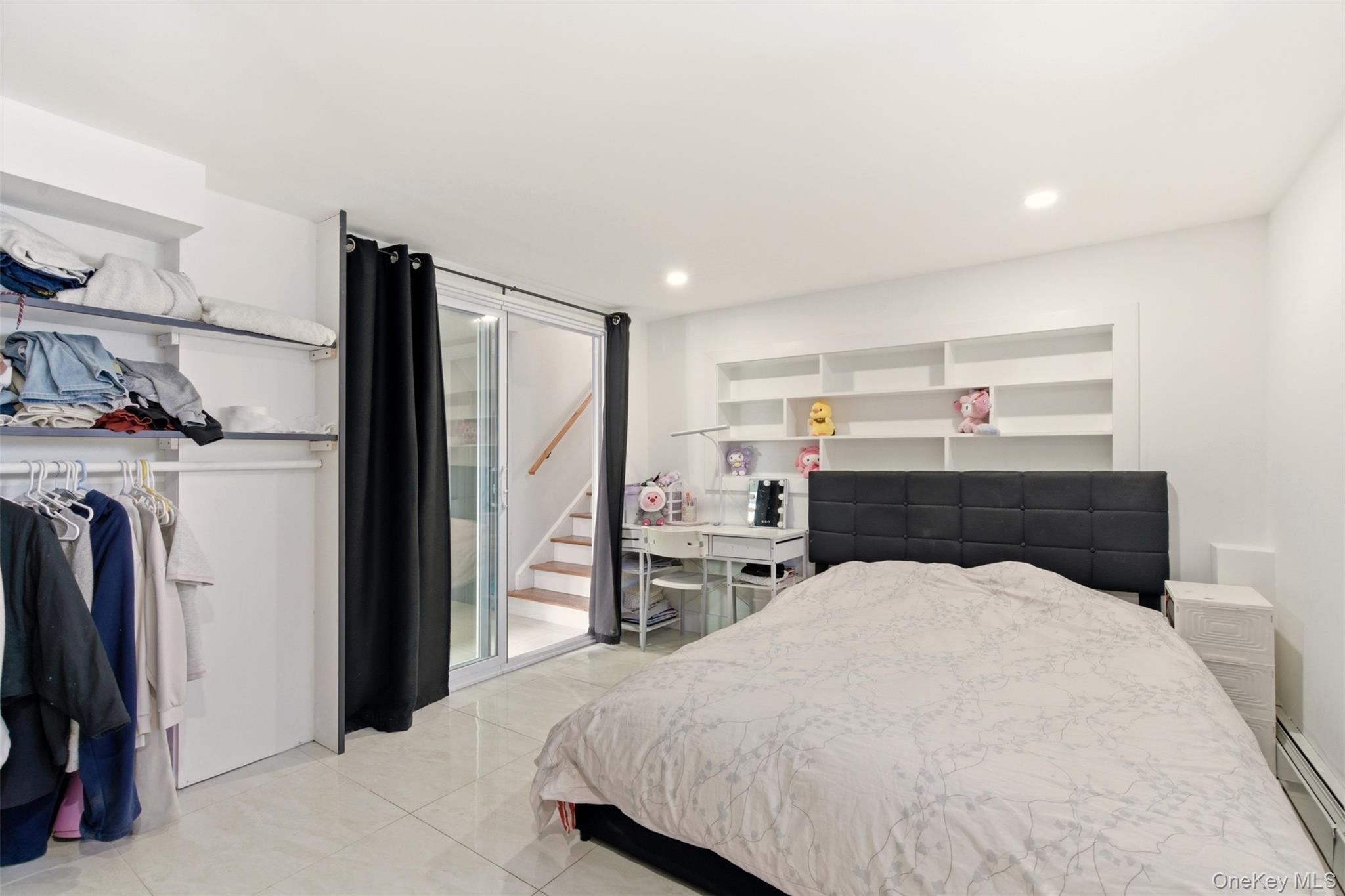 557 Woodbury Road Plainview, NY 11803 - Photo 24 of 32