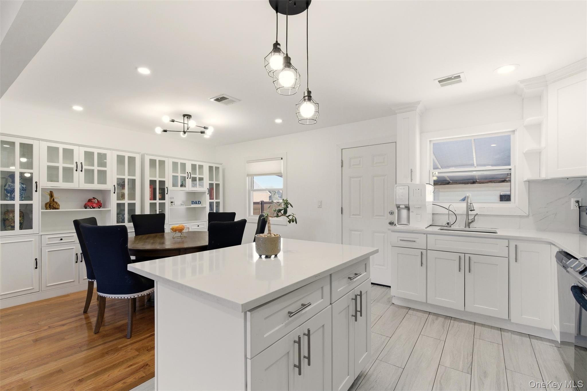 557 Woodbury Road Plainview, NY 11803 - Photo 9 of 32