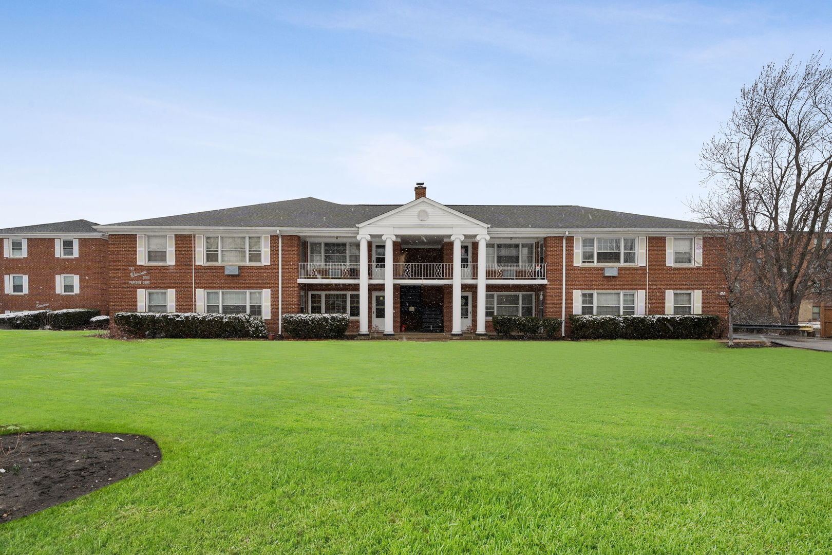 2000 Parkside Drive, Unit B2 Park Ridge, IL 60068 - Photo 1 of 13