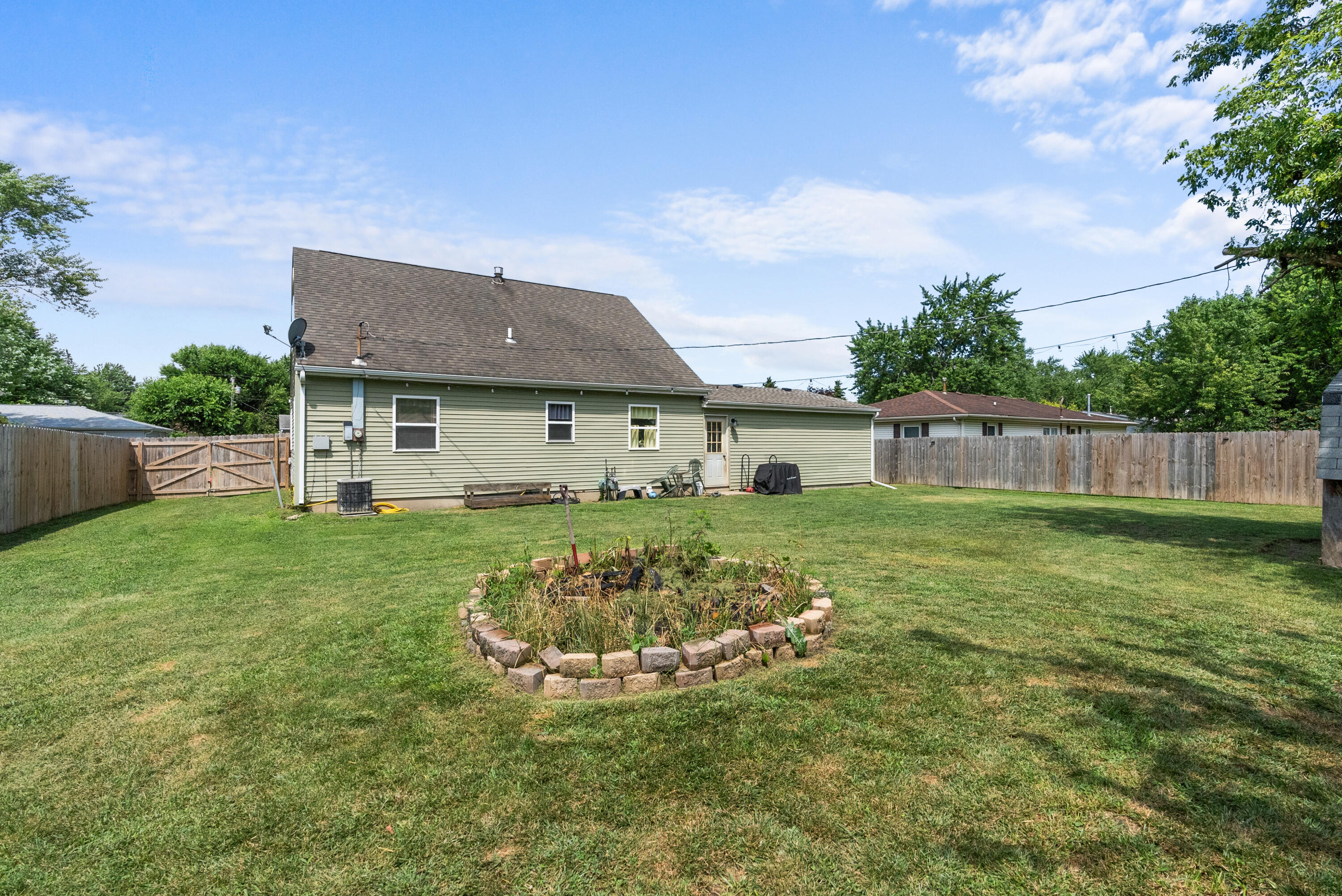 629 Osage Road Valparaiso, IN 46385 - Photo 19 of 20 3000x2003