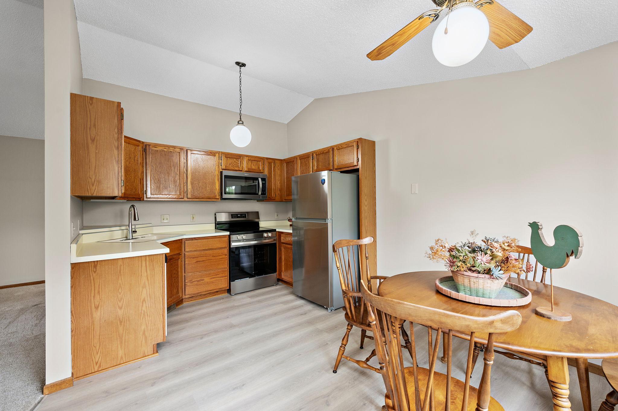 9805 Palm Street Northwest, Unit 201 Coon Rapids, MN 55433 - Photo 4 of 14