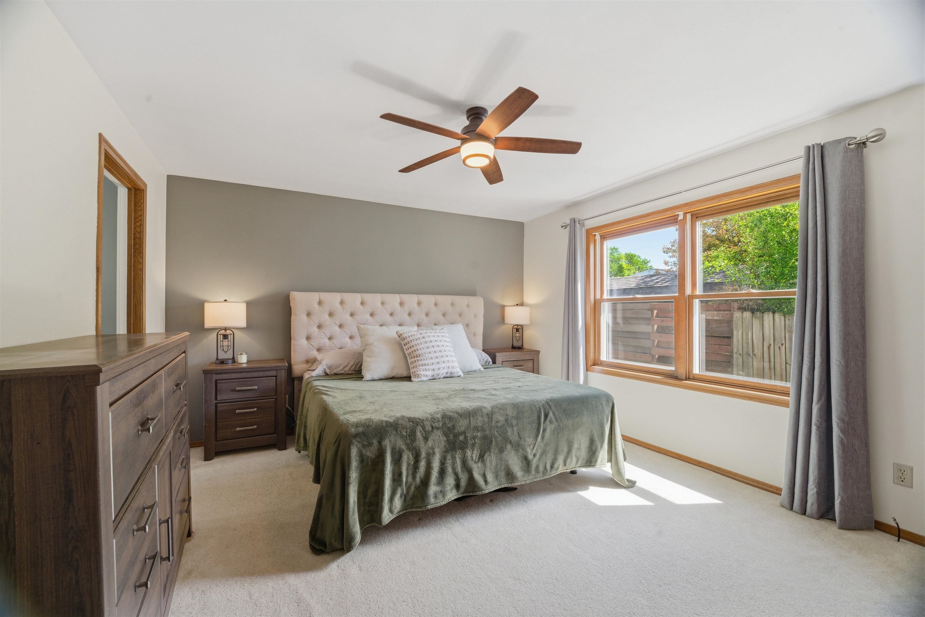 1917 East Glendale Avenue Appleton, WI 54911 - Photo 14 of 27