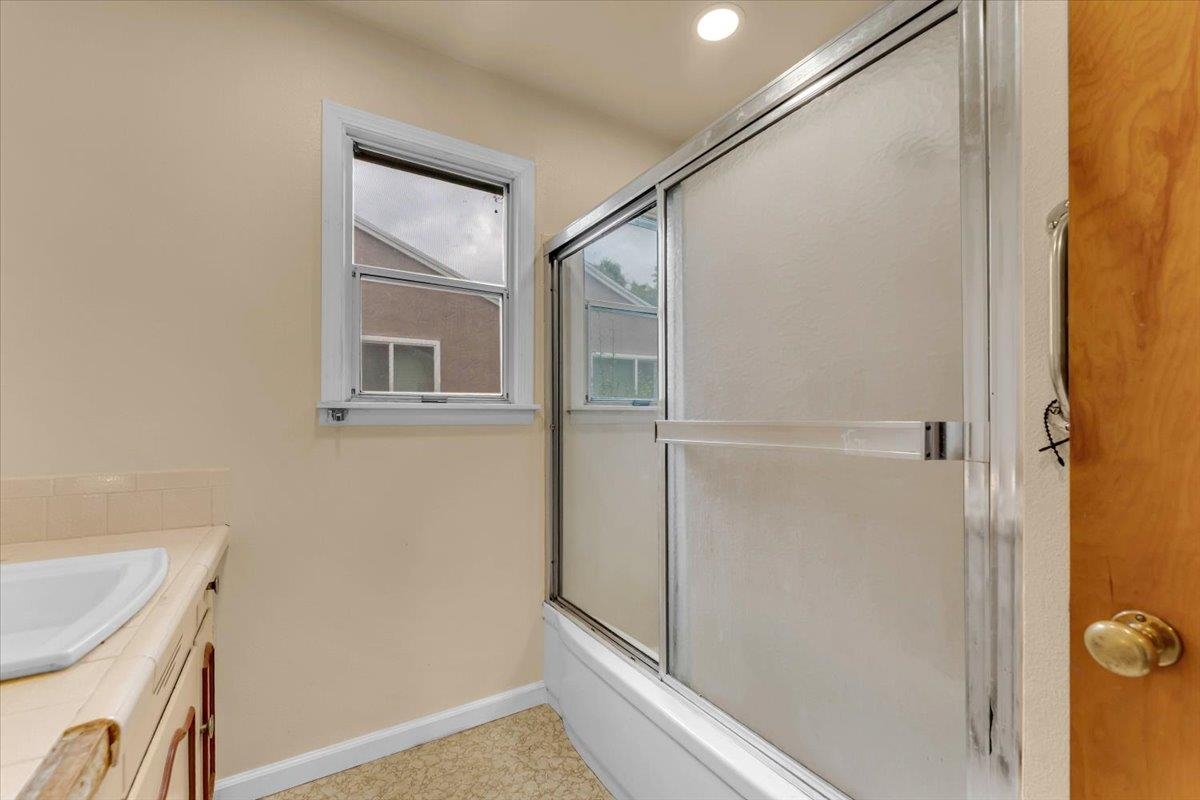 1605 Walbridge Street Red Bluff, CA 96080 - Photo 17 of 32