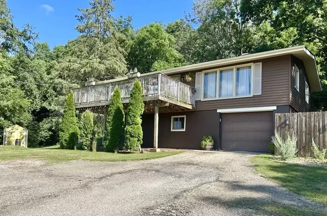 $195,500 | 164 North 2551st Road, Peru, IL 61354