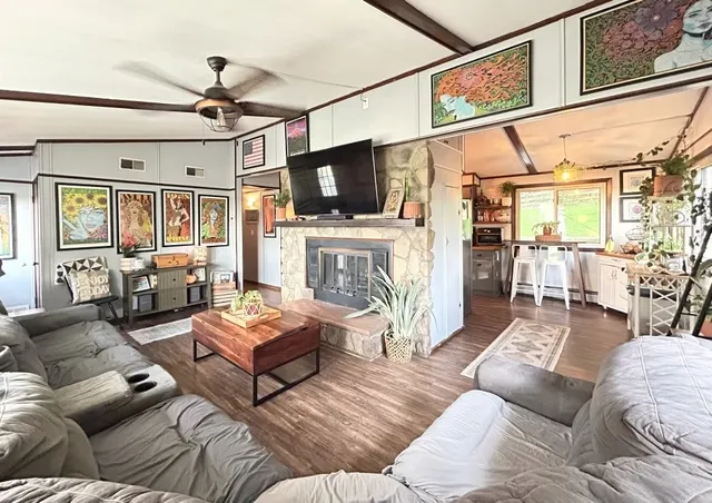 $195,500 | 164 North 2551st Road, Peru, IL 61354