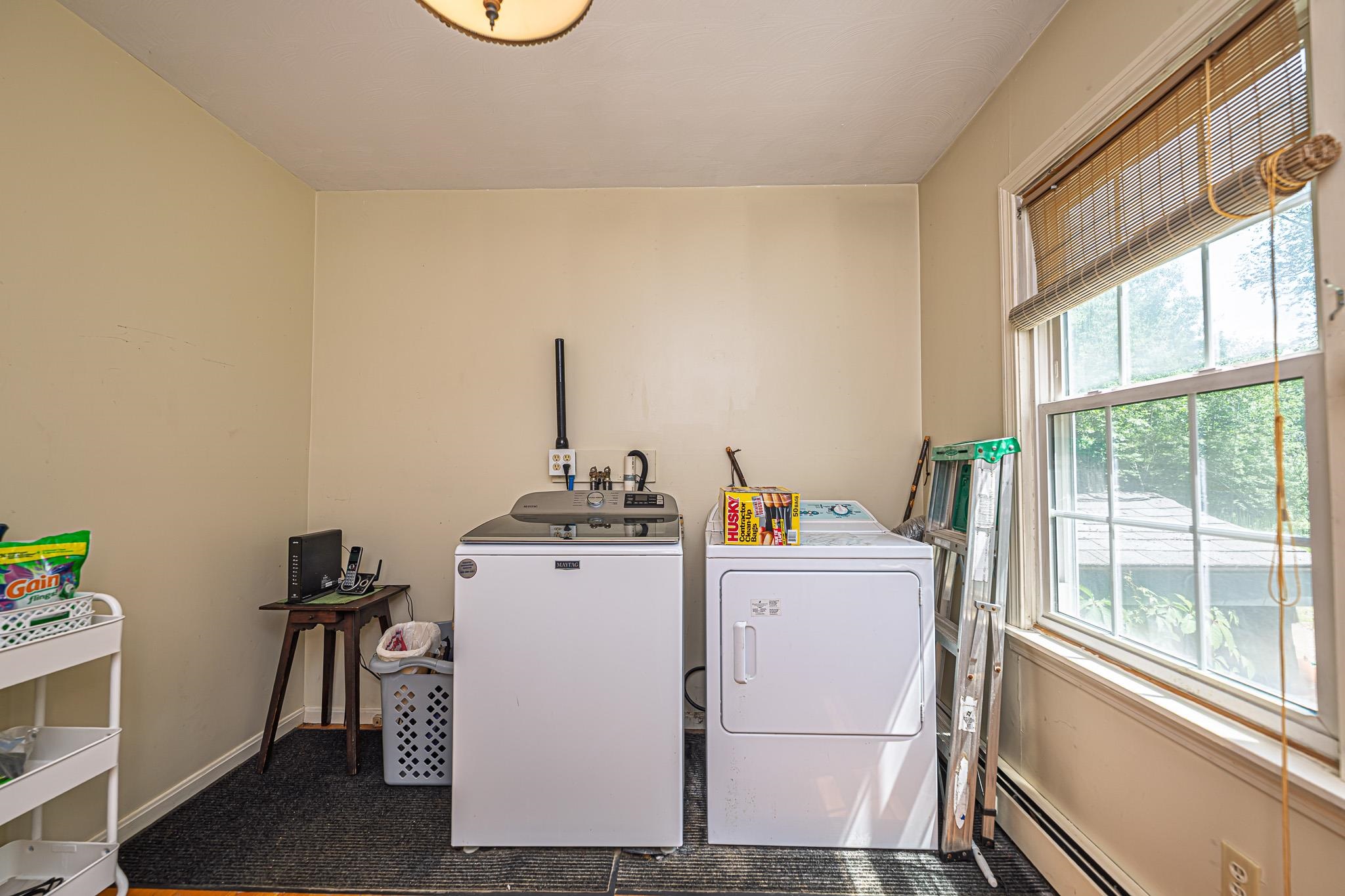 7 Squamscott Road Stratham, NH 03885 - Photo 15 of 46