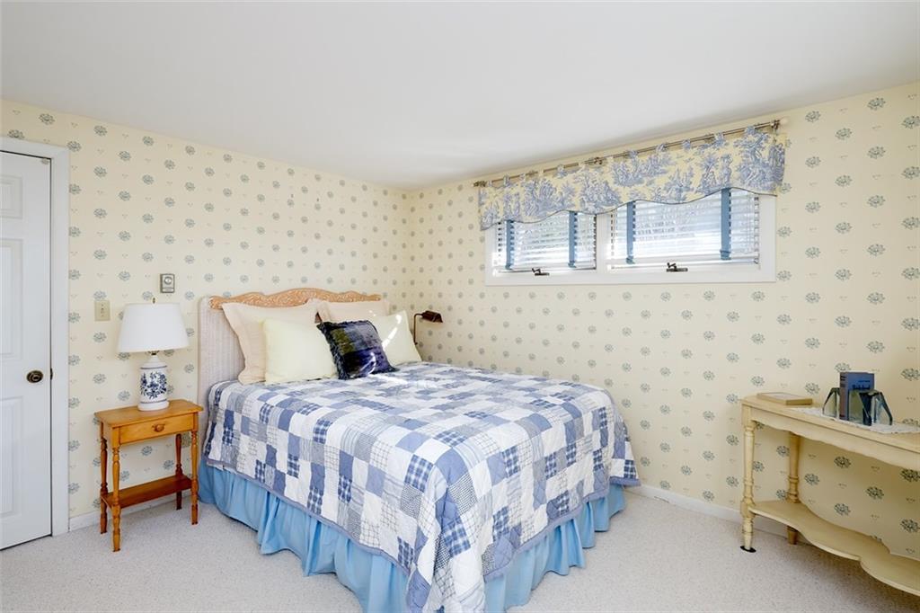 18 Goose Point Road Kittery, ME 03905 - Photo 27 of 34 The third bedroom.