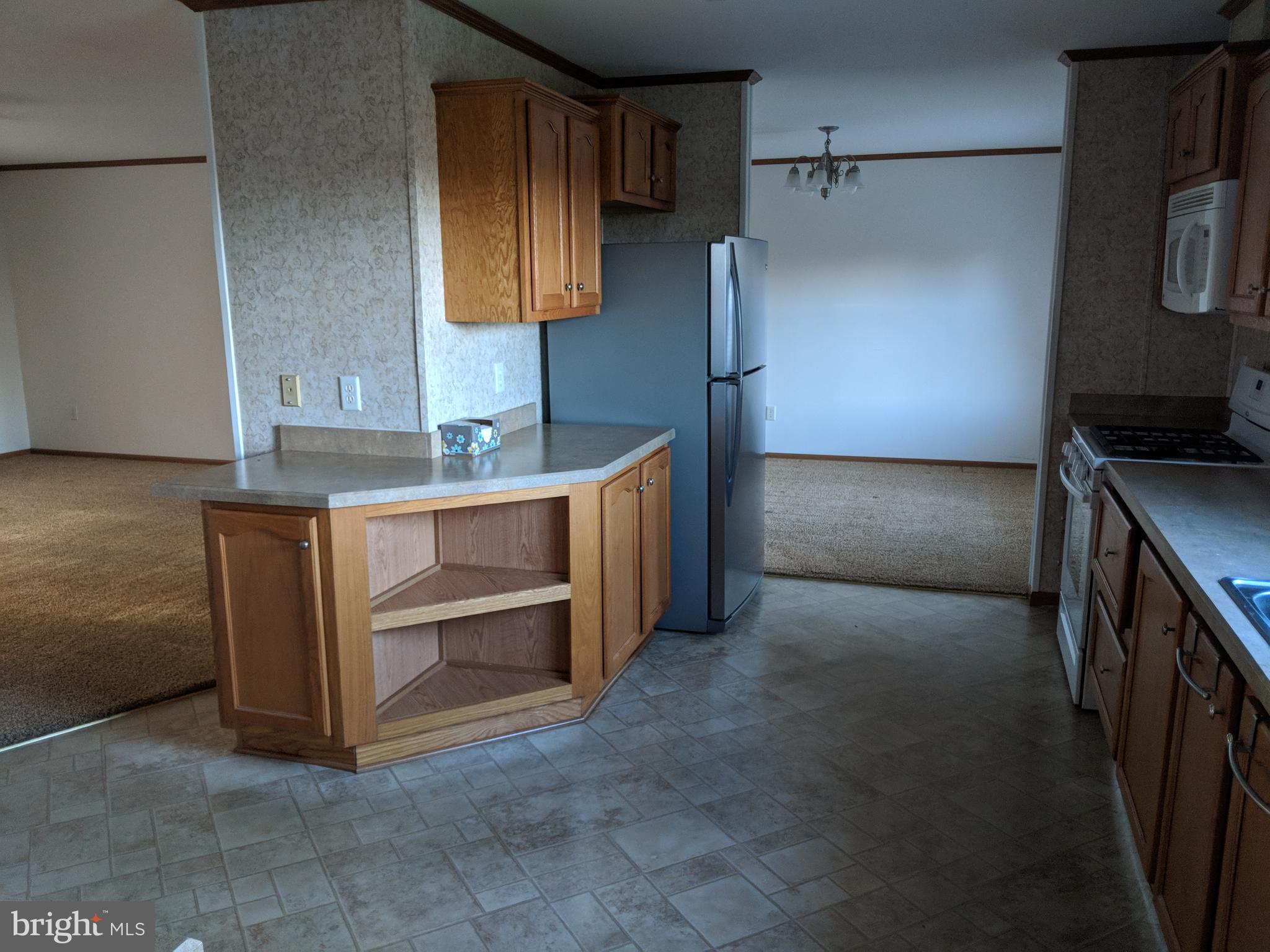 905 Lake Road Spring Grove, PA 17362 - Photo 5 of 14
