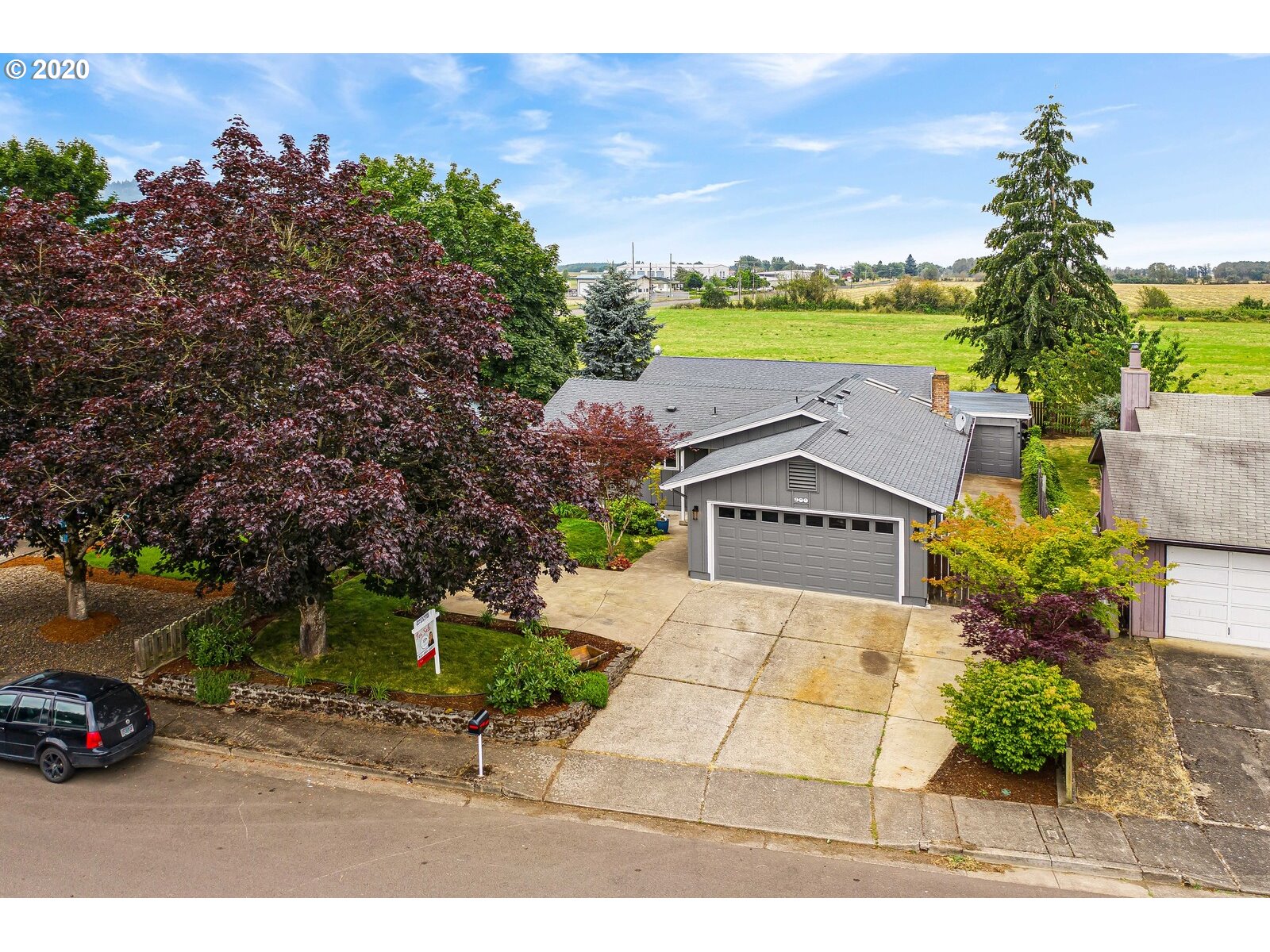 900 West Airway Road Lebanon, OR 97355 - Photo 2 of 32 Gallery Image 2