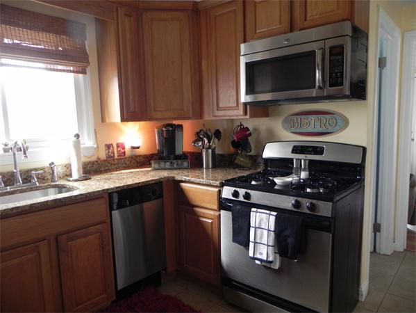 130 Hartwick Street Springfield, MA 01108 - Photo 4 of 12