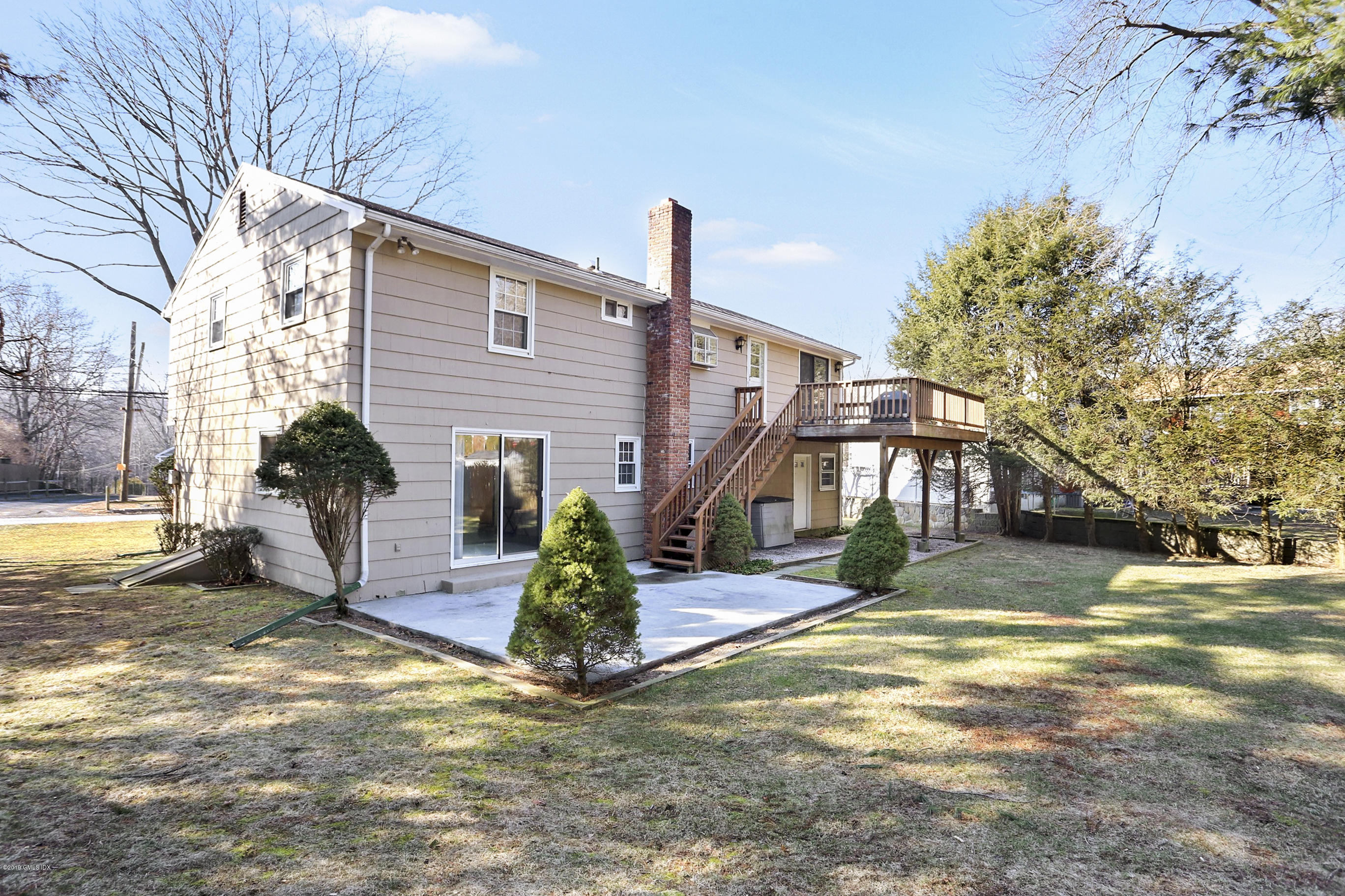 565 River Road Cos Cob, CT 06870 - Photo 3 of 21 565 River Rd Cos Cob CT 06807-print-034-