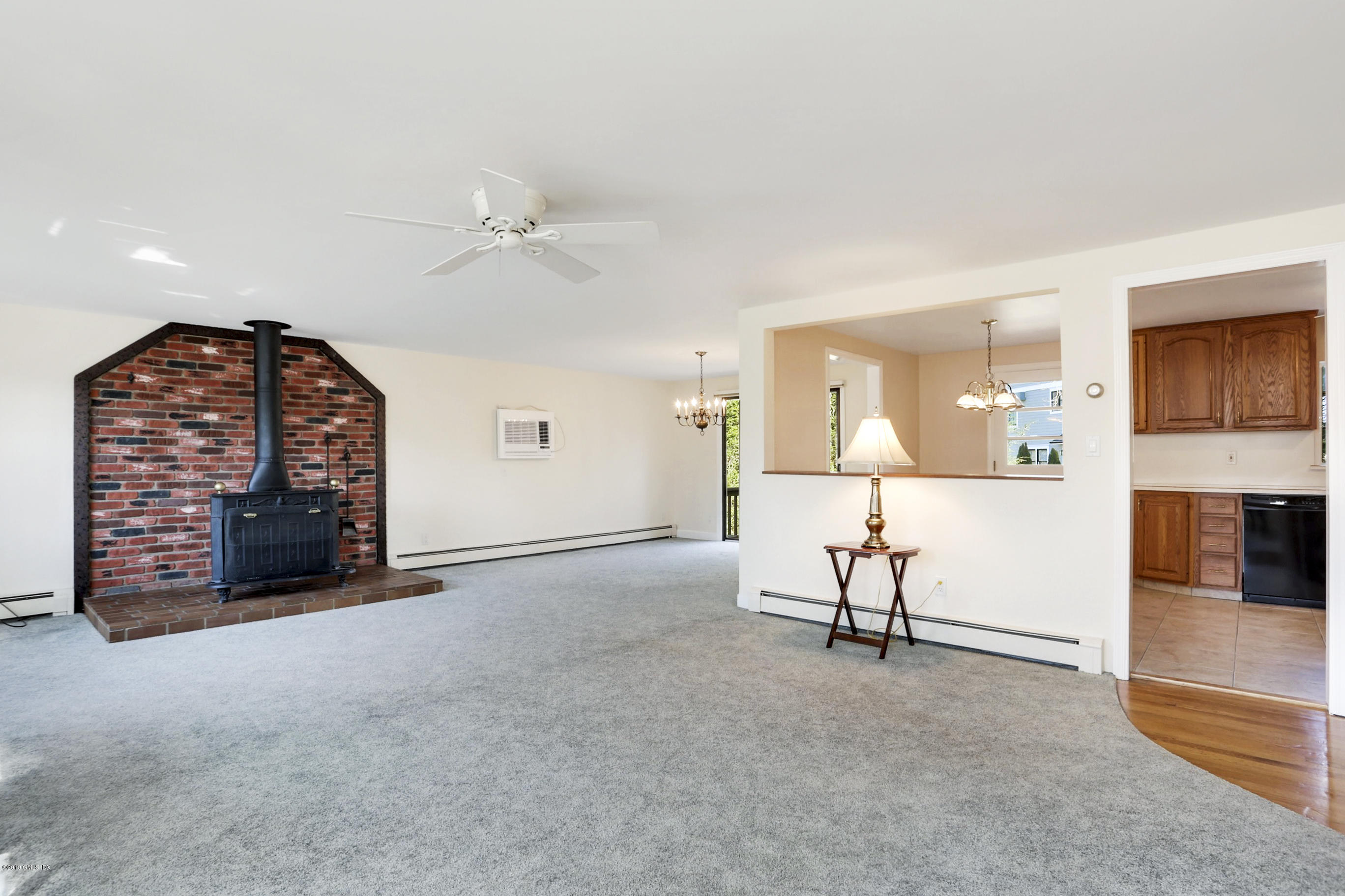 565 River Road Cos Cob, CT 06870 - Photo 4 of 21 565 River Rd Cos Cob CT 06807-print-001-