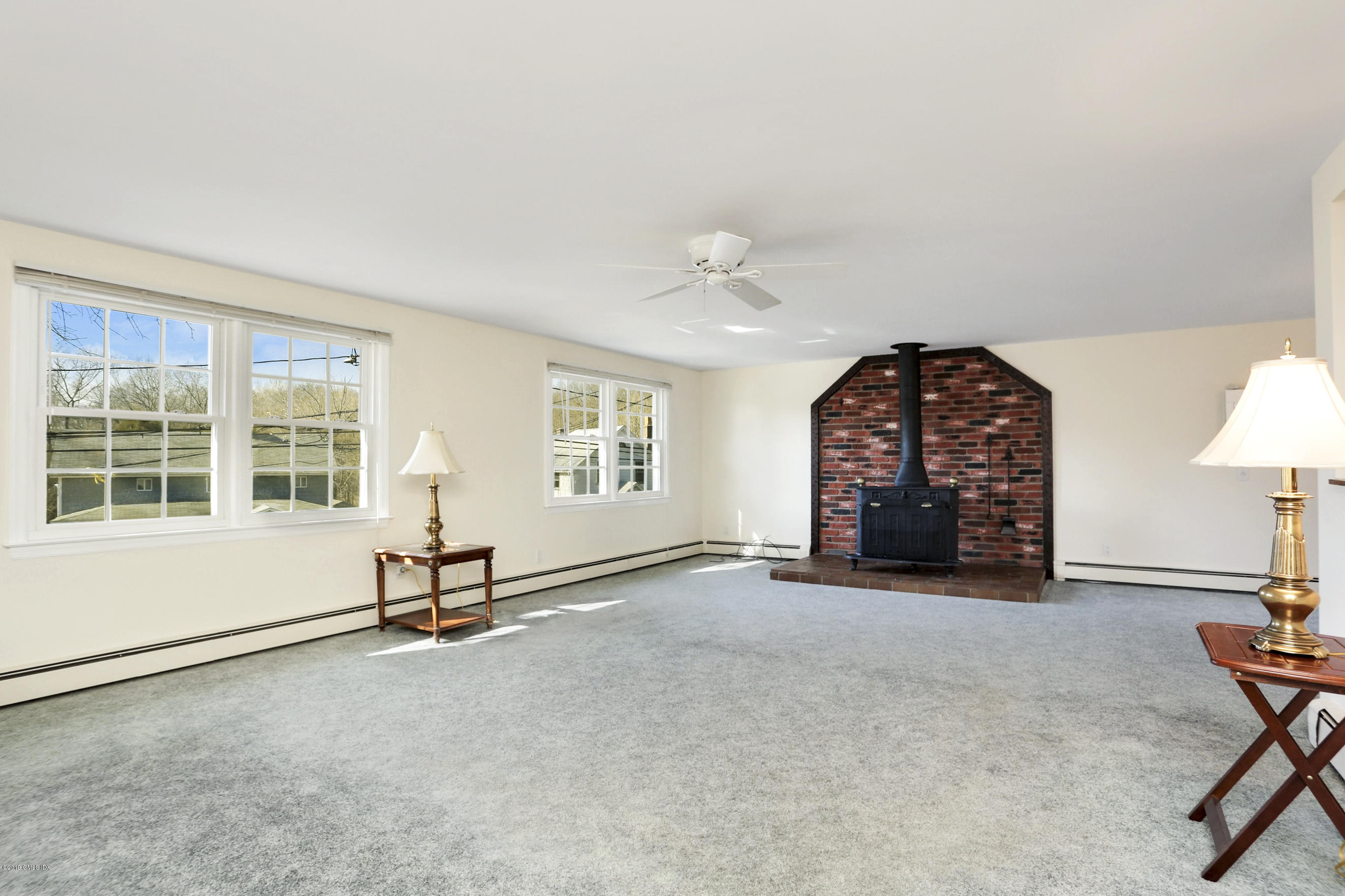 565 River Road Cos Cob, CT 06870 - Photo 5 of 21 565 River Rd Cos Cob CT 06807-print-002-