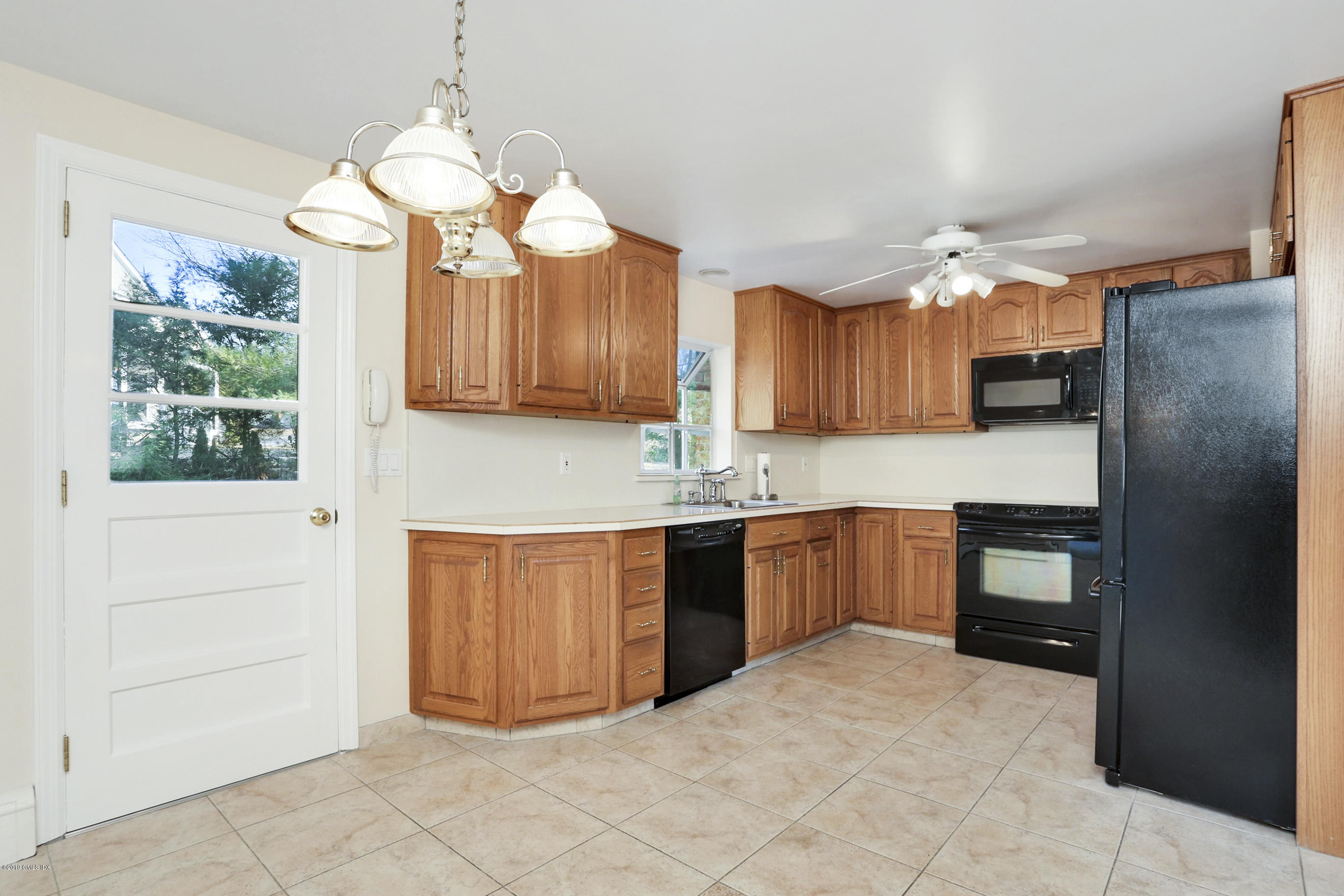 565 River Road Cos Cob, CT 06870 - Photo 7 of 21 565 River Rd Cos Cob CT 06807-print-009-