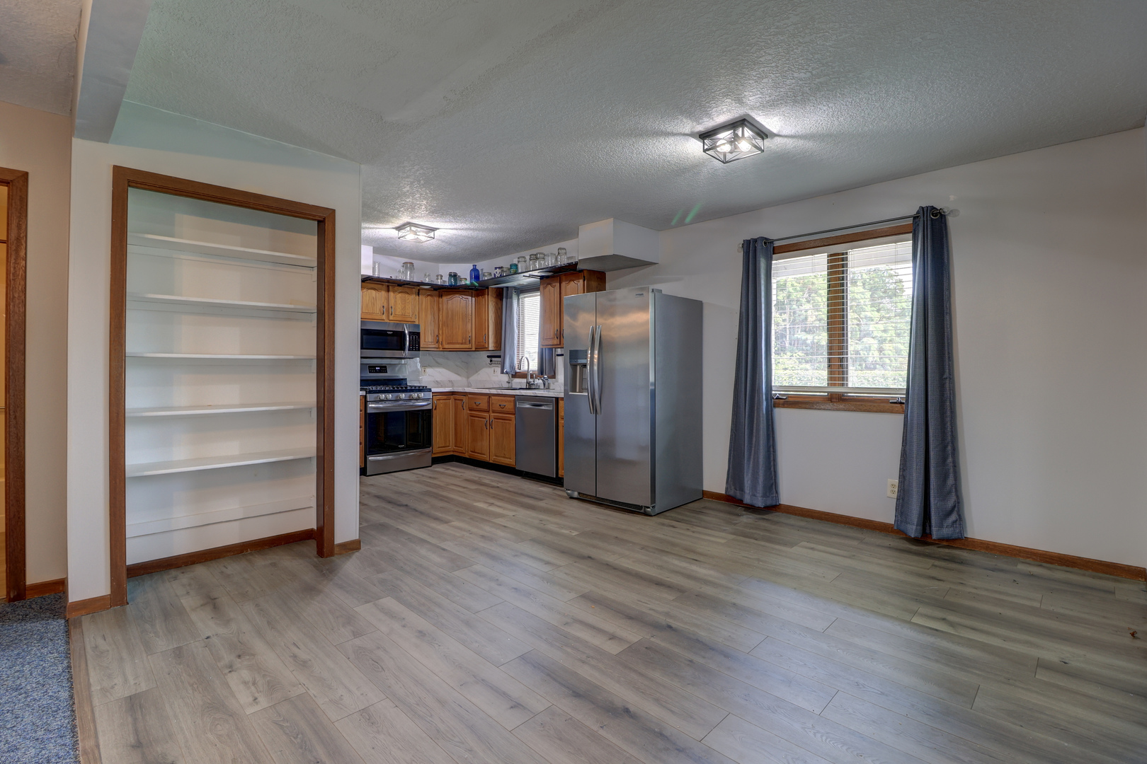 1815 9th Street Camanche, IA 52730 - Photo 10 of 37